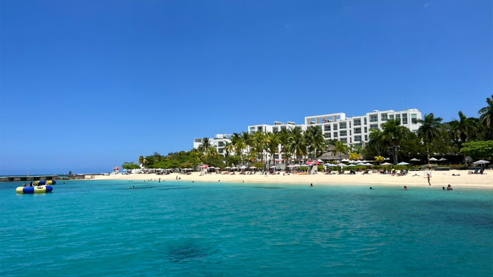 Jamaica&rsquo;s 7 Best Beaches for Your Next Vacation, From Seven Mile in Negril to Frenchman&rsquo;s Cove and Winnifred